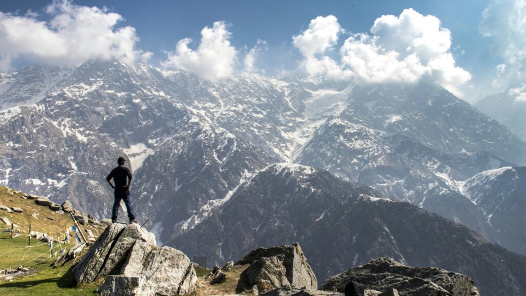 10 Best Easy Treks for Beginners in India